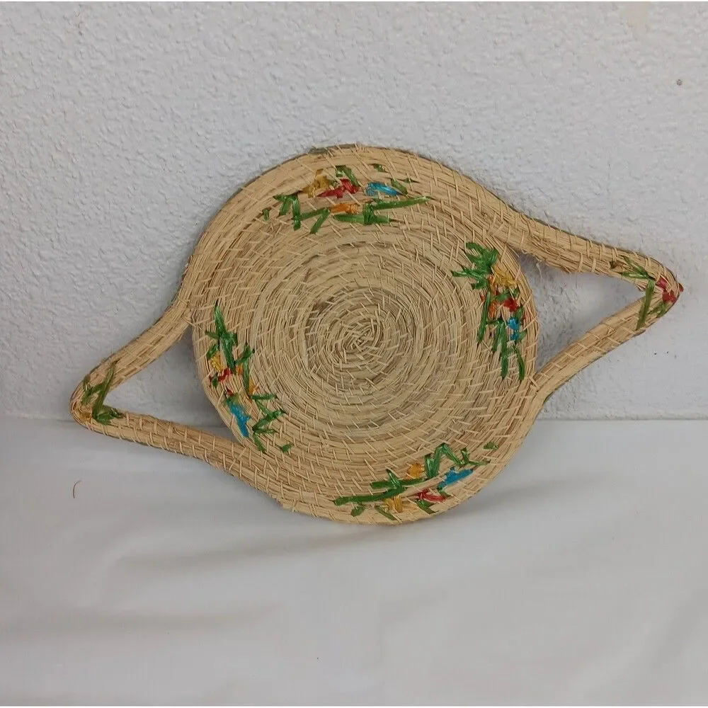 Vintage Hand Woven Straw Grass Trivets Hot Pads Wall Hangings Raffia Flowers
